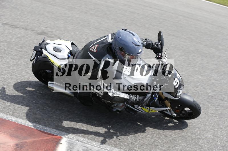 /Archiv-2024/29 12.06.2024 MOTO.CH Track Day ADR/Gruppe gelb/91